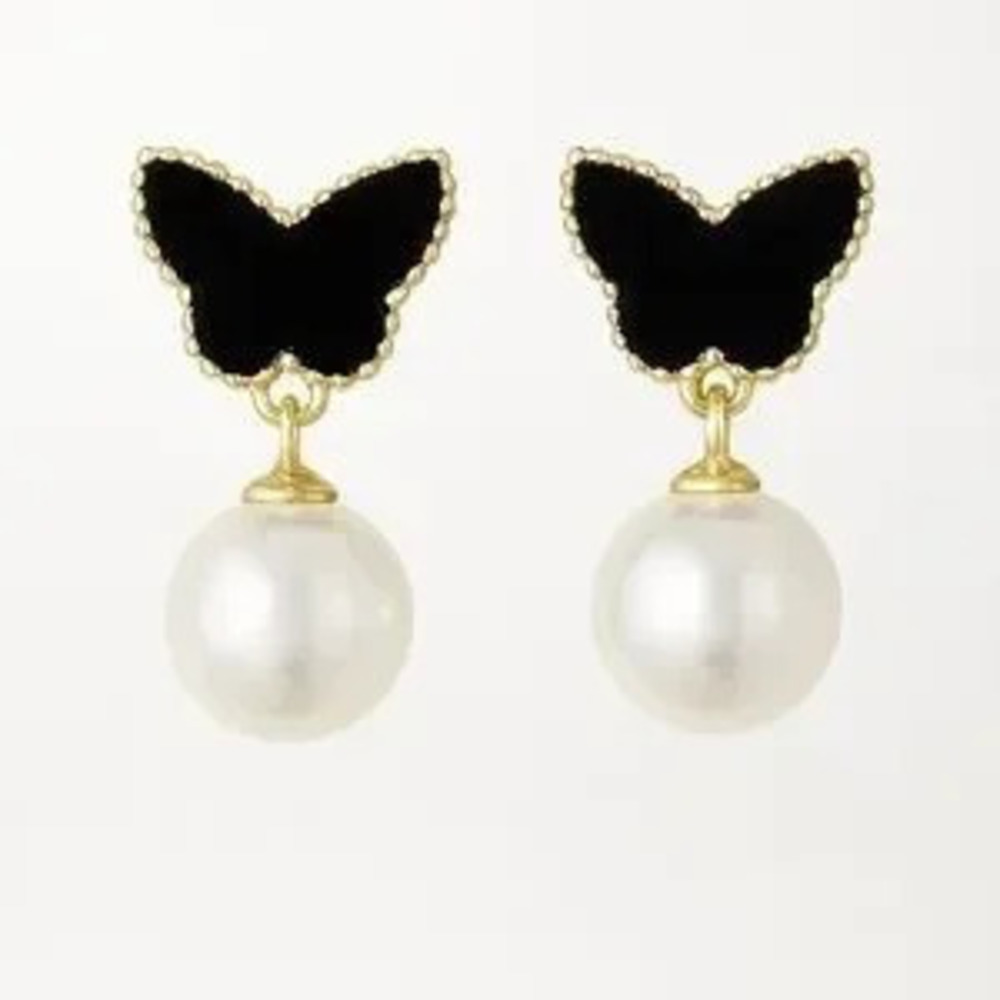 Elegant Black and Gold Butterfly Pearl Earrings